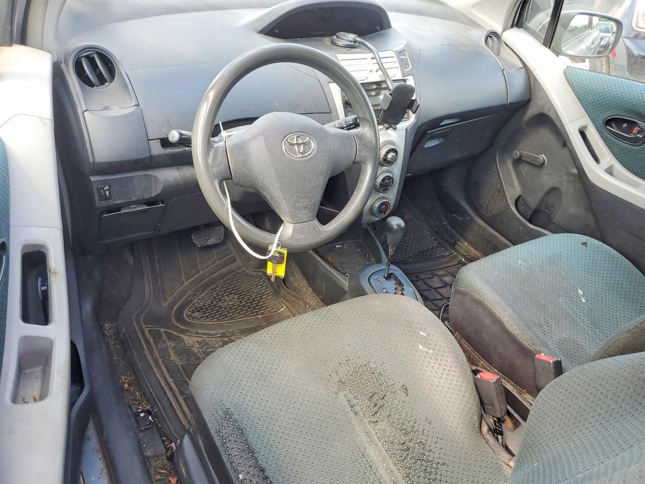 2007 TOYOTA YARIS BASE photo 15