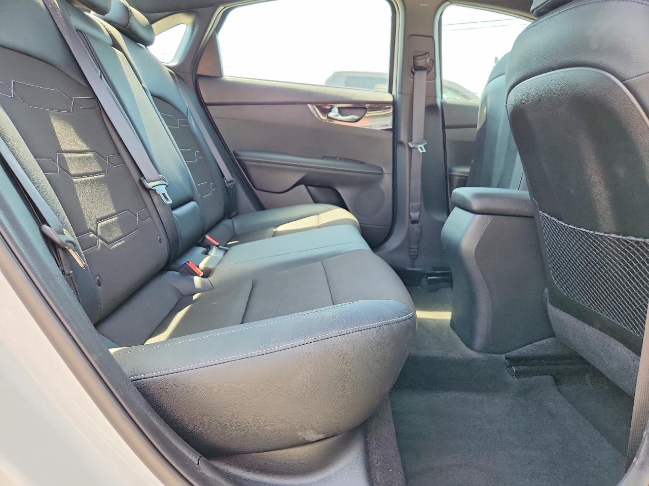 2023 KIA FORTE GT LINE photo 19