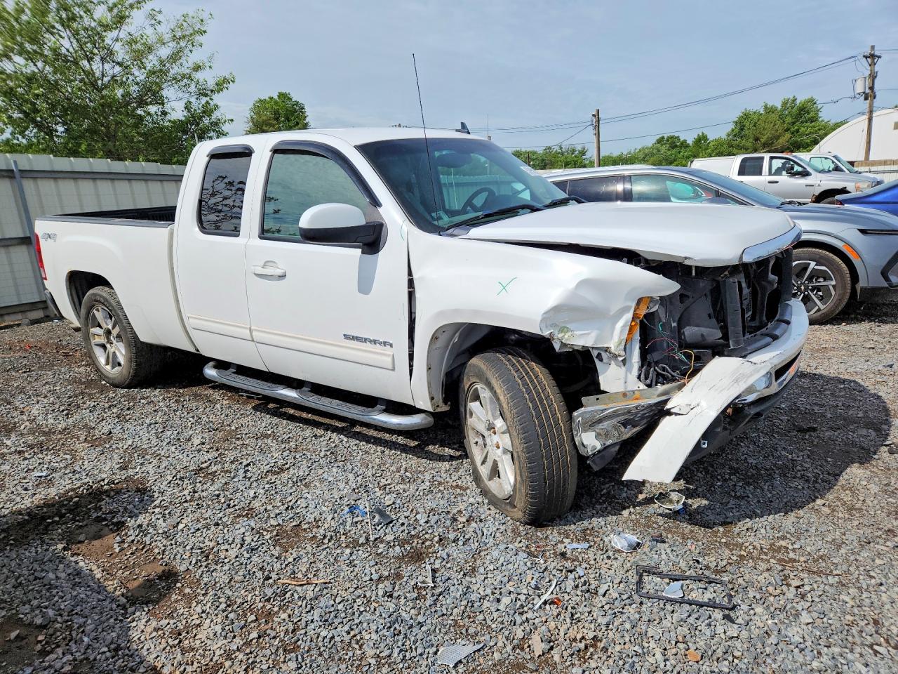 2011 GMC SIERRA K1500 SLT photo 7