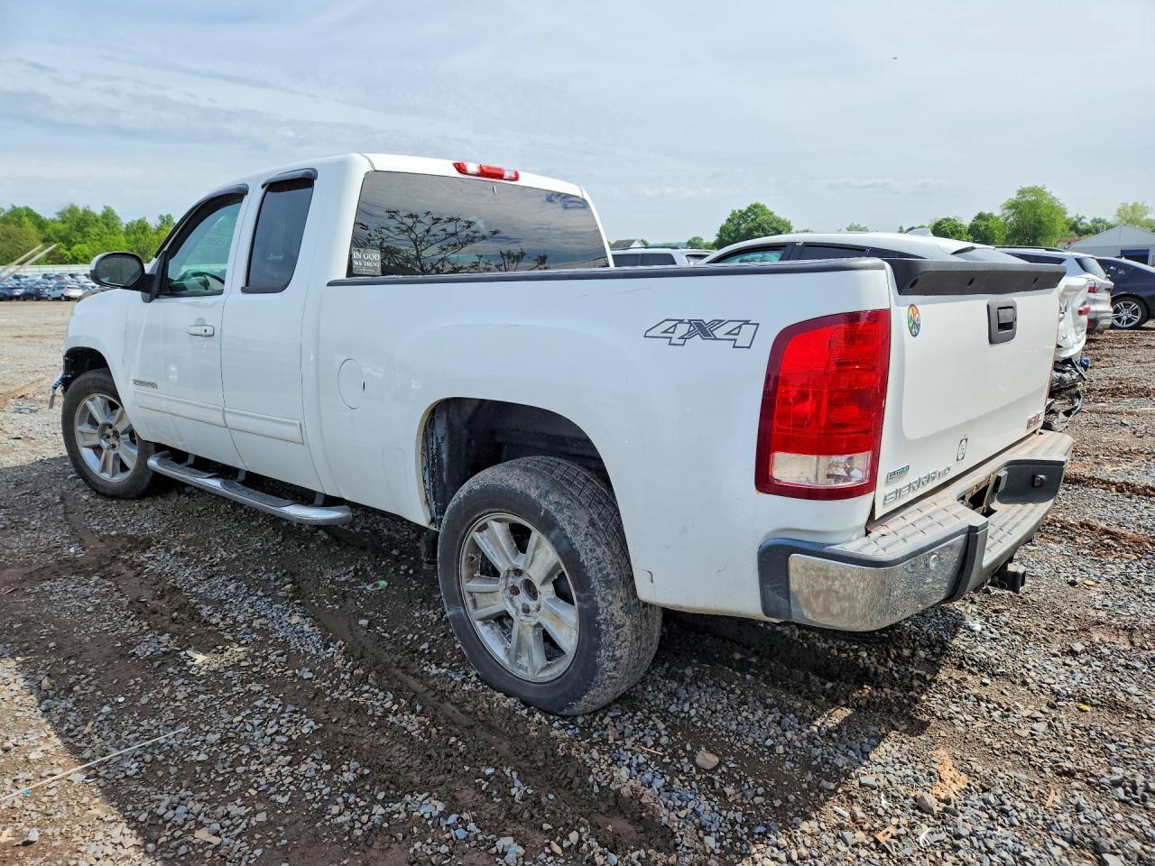 2011 GMC SIERRA K1500 SLT photo 3