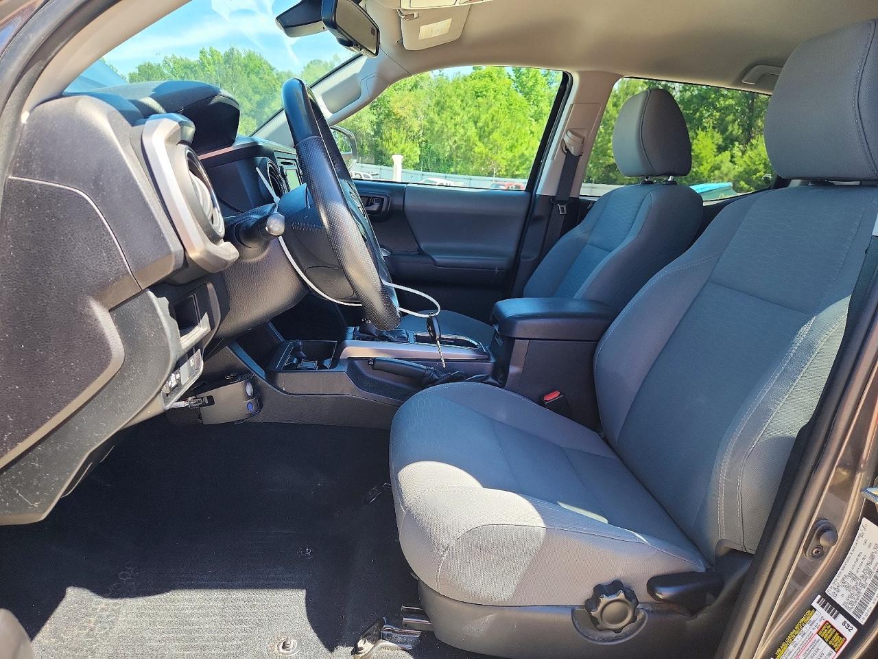 2019 TOYOTA TACOMA SR5 V6 photo 7