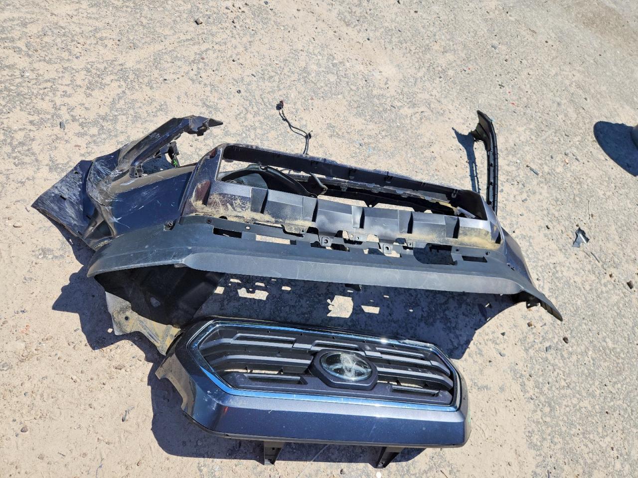 2019 TOYOTA TACOMA SR5 V6 photo 12