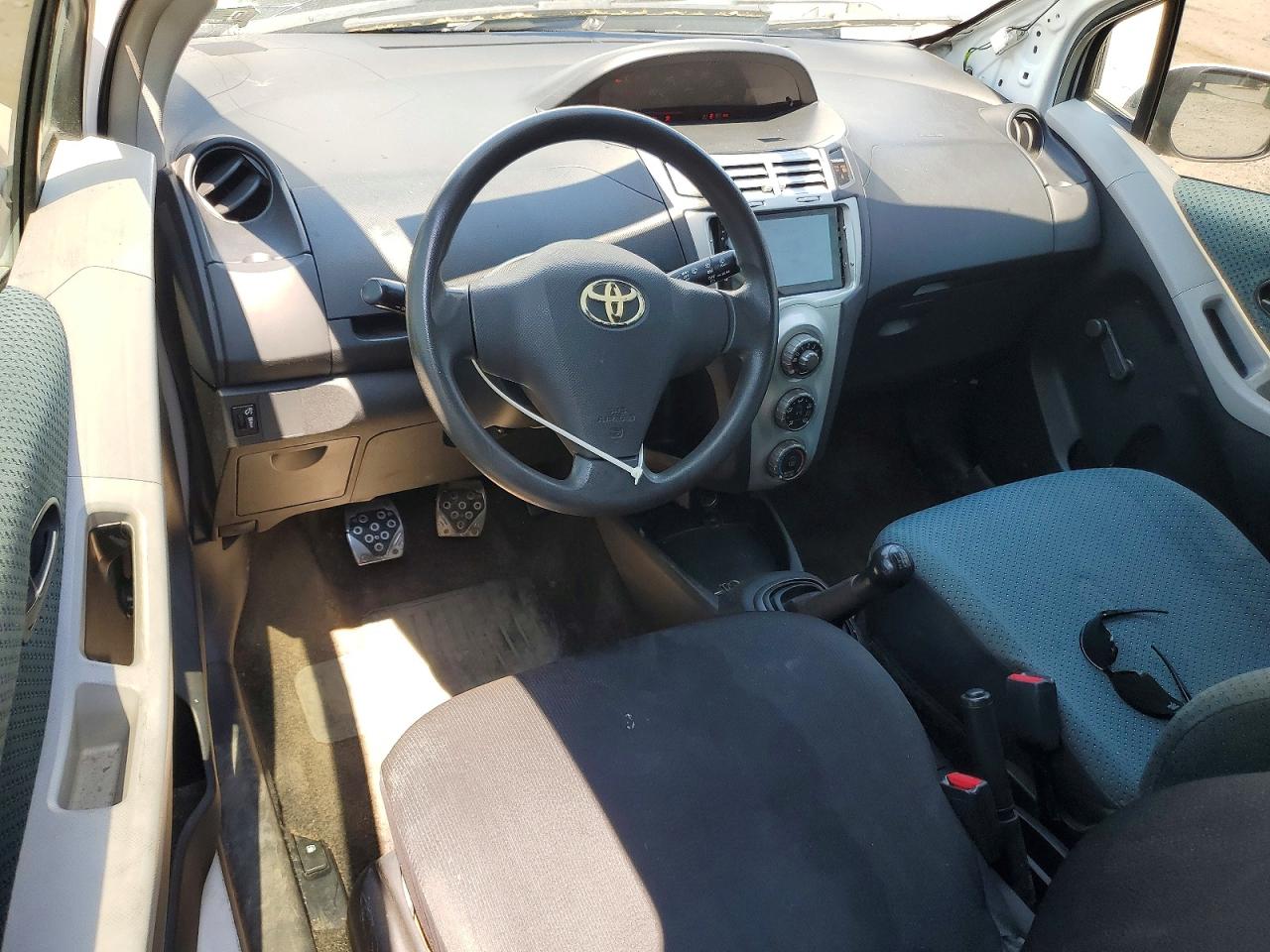 2008 TOYOTA YARIS BASE photo 8