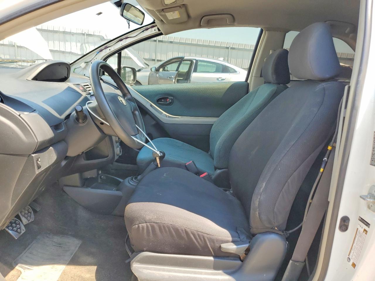 2008 TOYOTA YARIS BASE photo 7