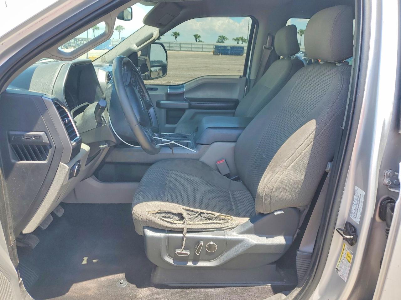 2015 FORD F150 SUPERCREW photo 7