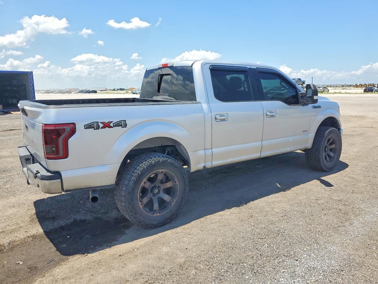 2015 FORD F150 SUPERCREW photo 3