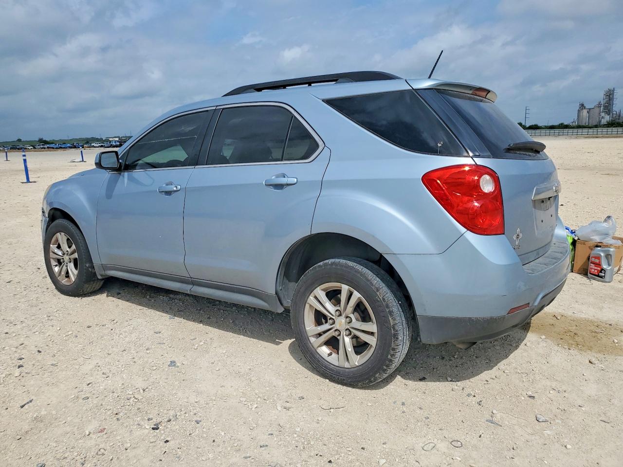 2015 CHEVROLET EQUINOX LT photo 2