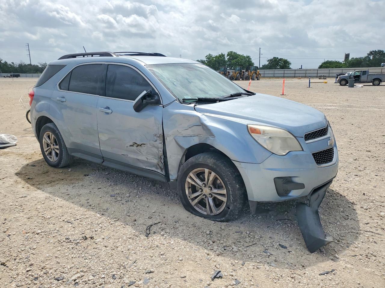 2015 CHEVROLET EQUINOX LT photo 4