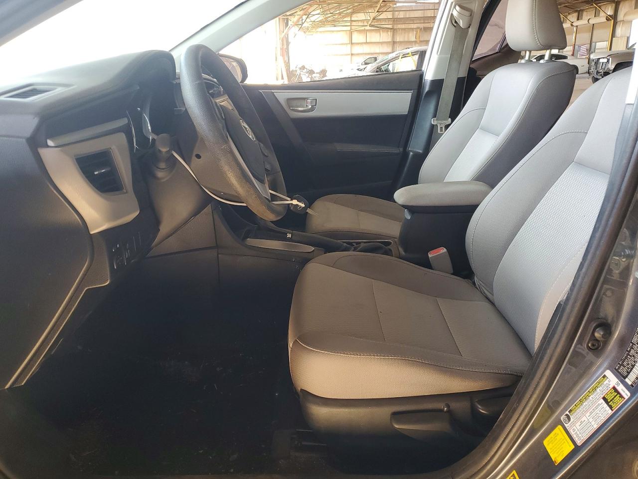 2016 TOYOTA COROLLA LE photo 13