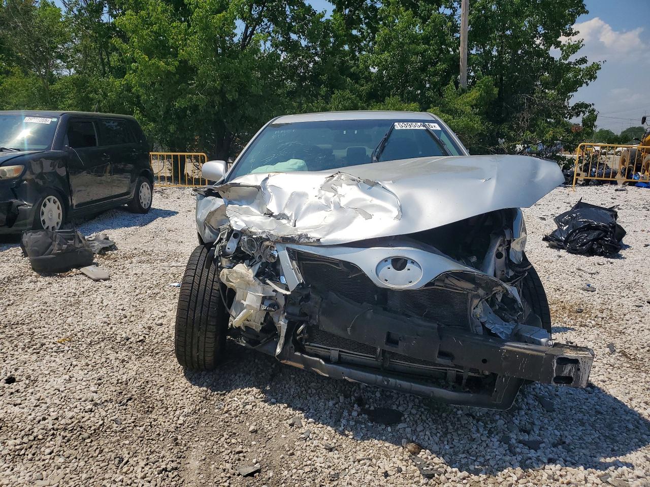 2011 TOYOTA CAMRY LE photo 5