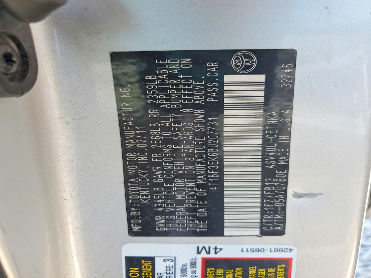 2011 TOYOTA CAMRY LE photo 12