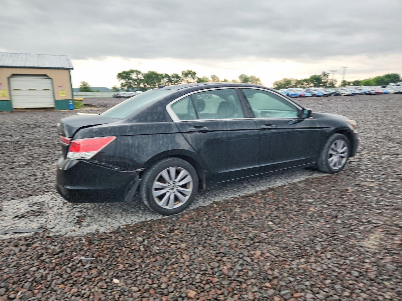 2011 HONDA ACCORD EXL photo 3