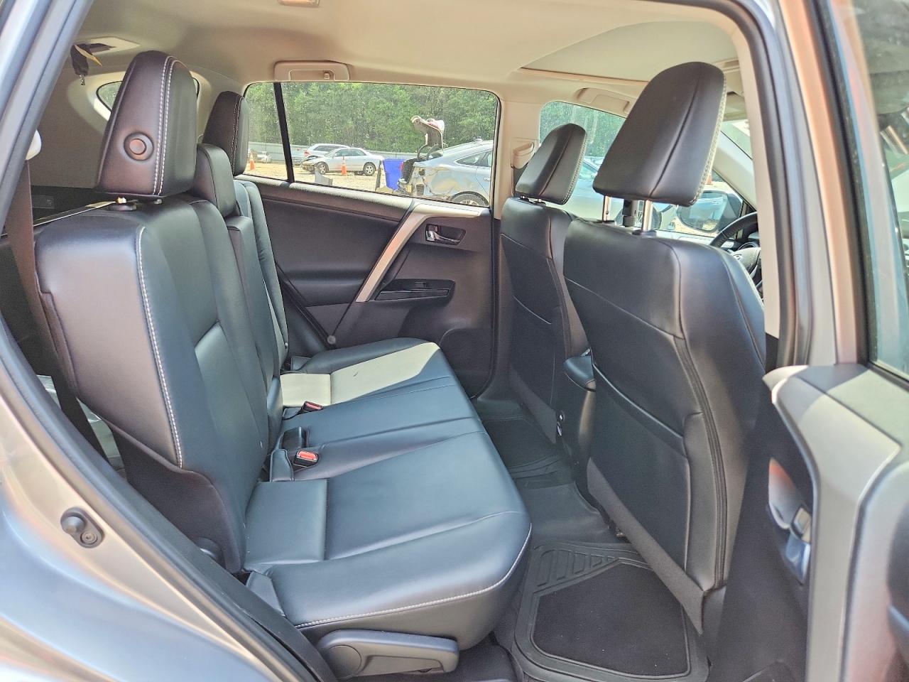 2017 TOYOTA RAV4 LIMITED photo 21