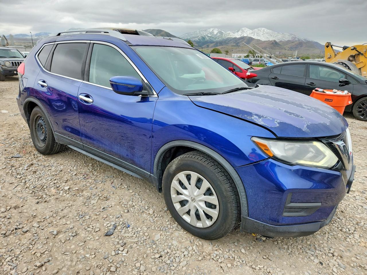 2017 NISSAN ROGUE S photo 7