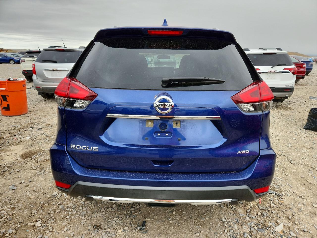 2017 NISSAN ROGUE S photo 11