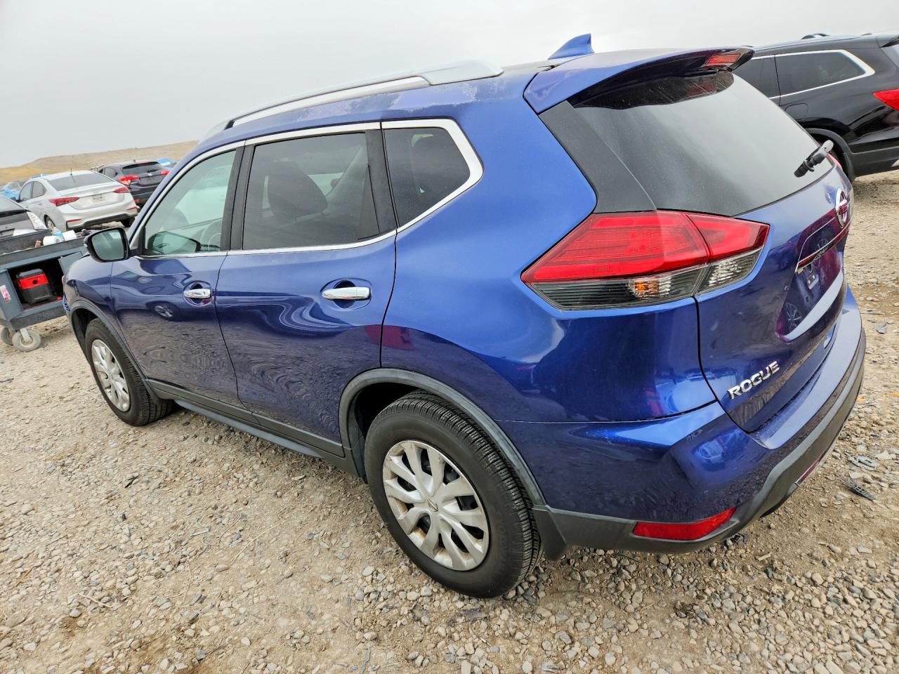 2017 NISSAN ROGUE S photo 3