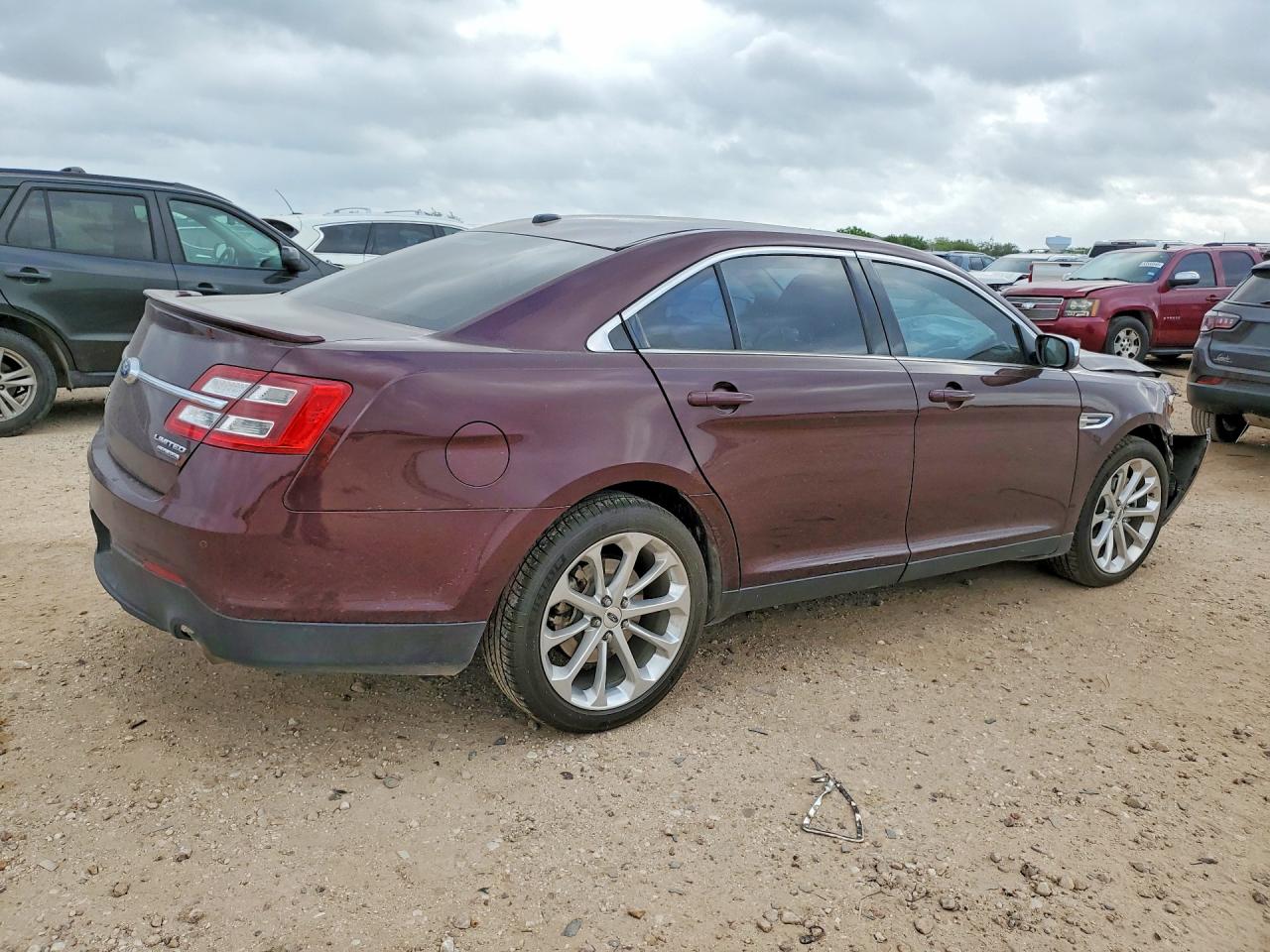 2018 FORD TAURUS LIMITED photo 3