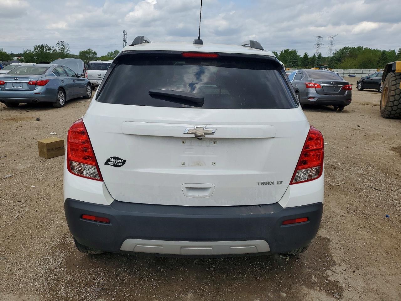 2015 CHEVROLET TRAX 1LT photo 16