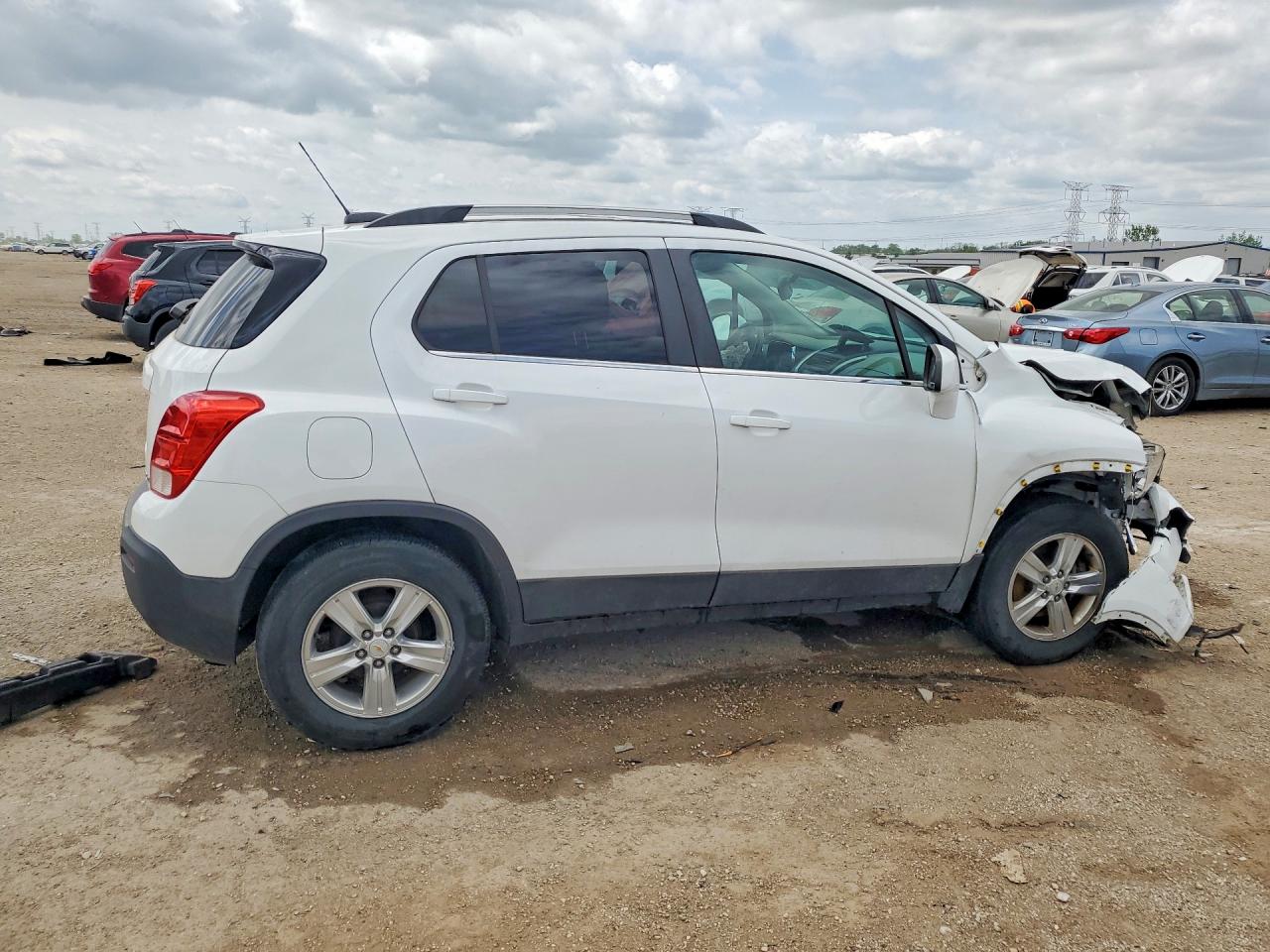 2015 CHEVROLET TRAX 1LT photo 7