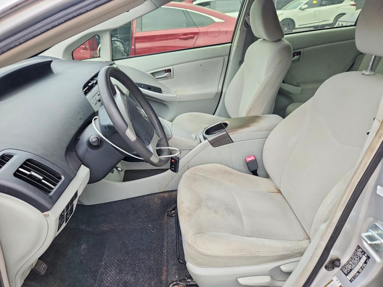 2013 TOYOTA PRIUS TWO photo 13