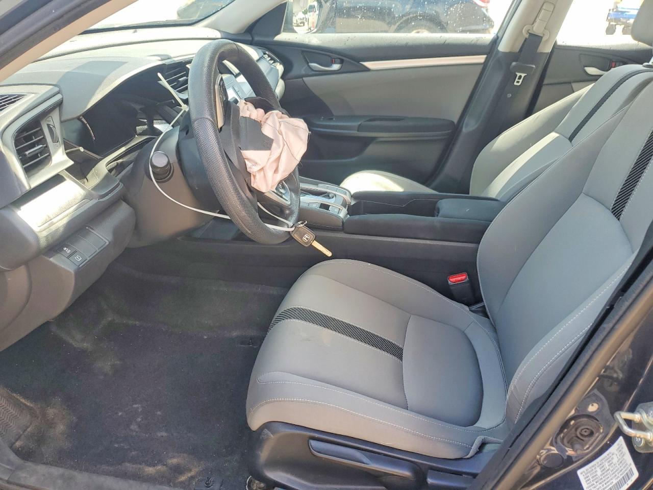 2017 HONDA CIVIC LX photo 13