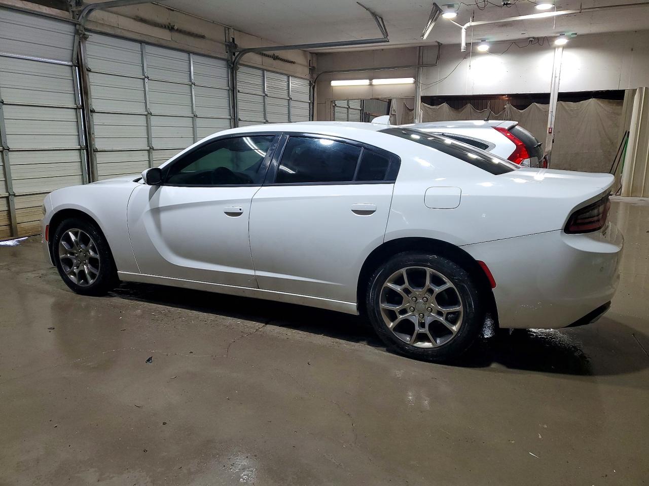 2015 DODGE CHARGER SXT photo 4