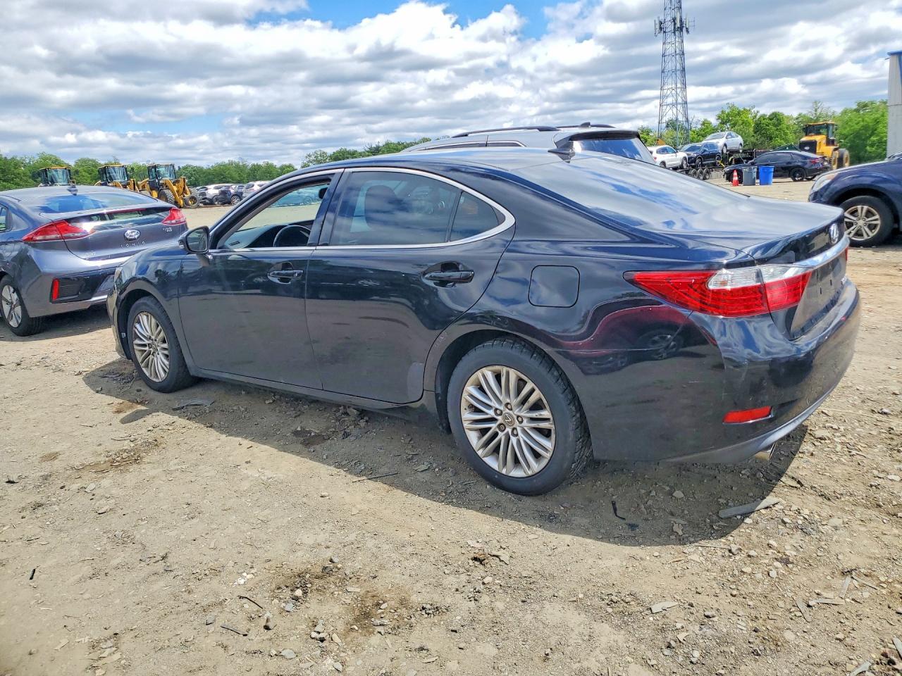 2013 LEXUS ES 350 photo 3