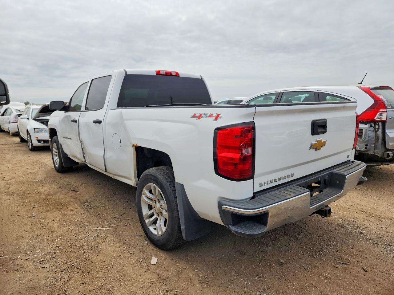 2014 CHEVROLET SILVERADO K1500 LT photo 2