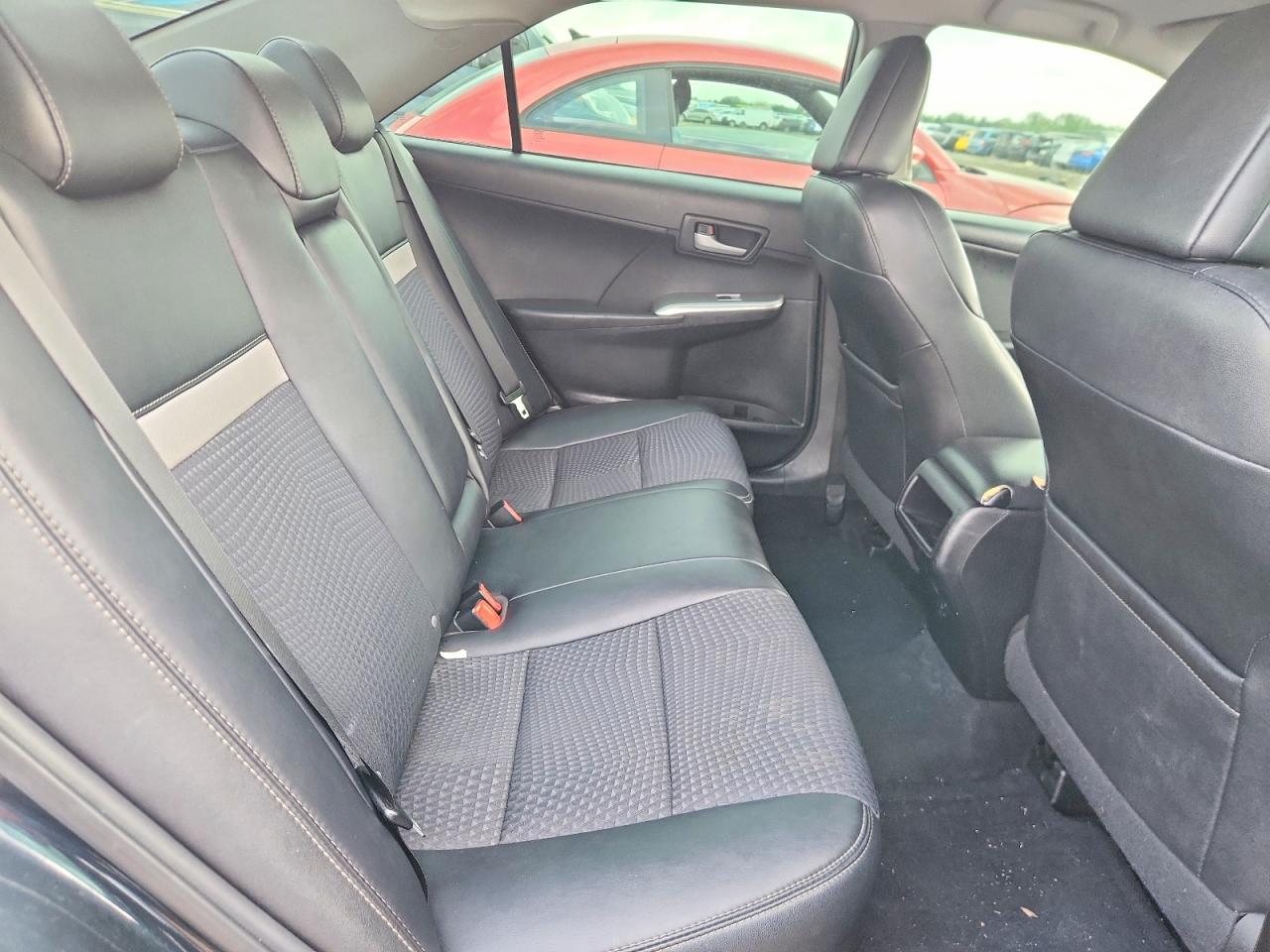 2014 TOYOTA CAMRY SE V6 photo 19