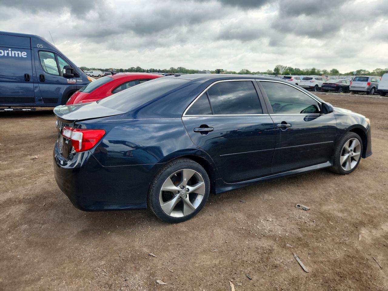 2014 TOYOTA CAMRY SE V6 photo 5