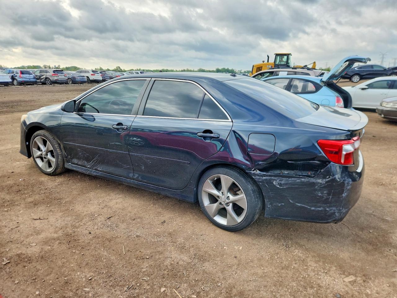 2014 TOYOTA CAMRY SE V6 photo 3