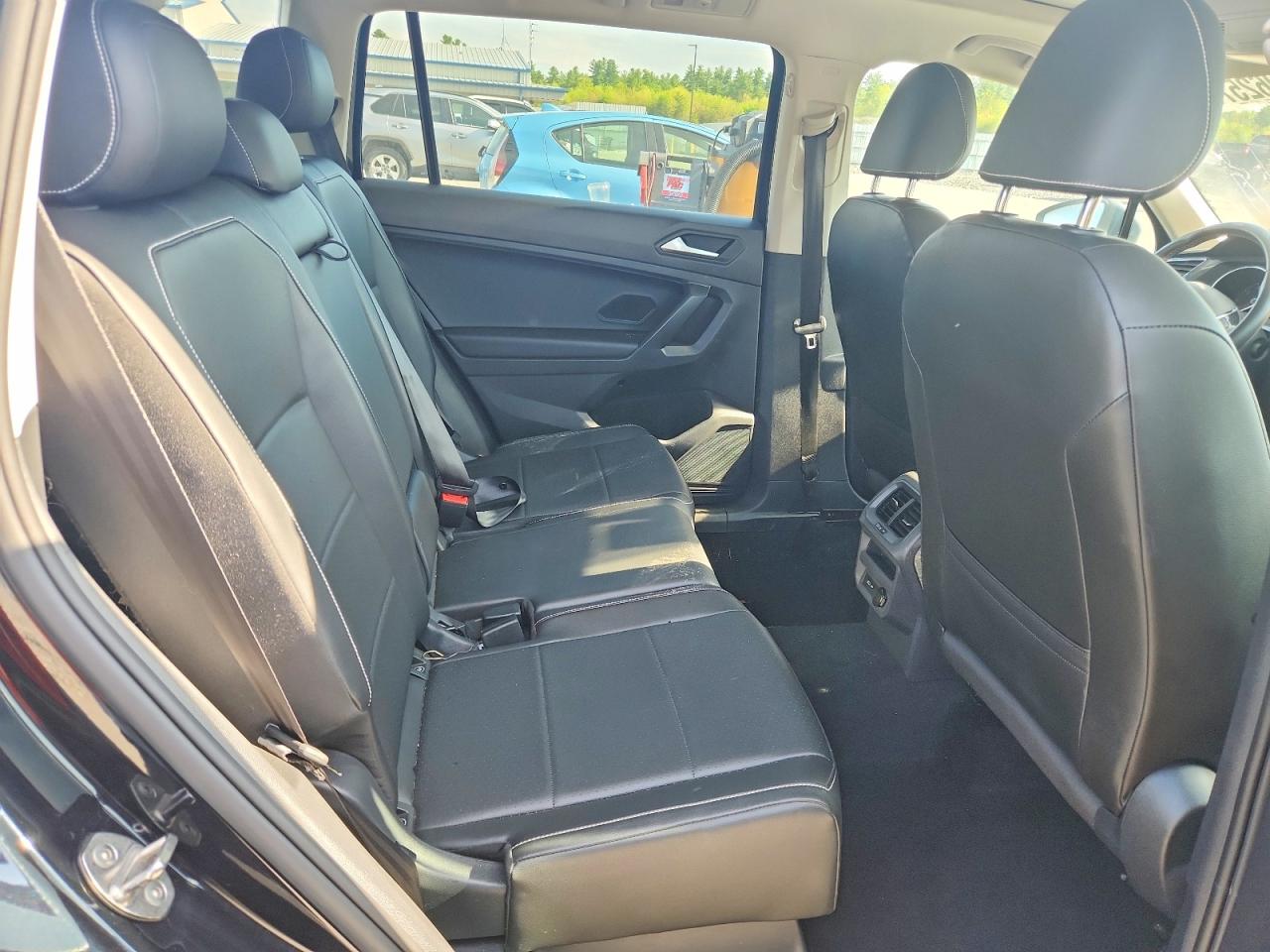 2021 VOLKSWAGEN TIGUAN SE photo 19