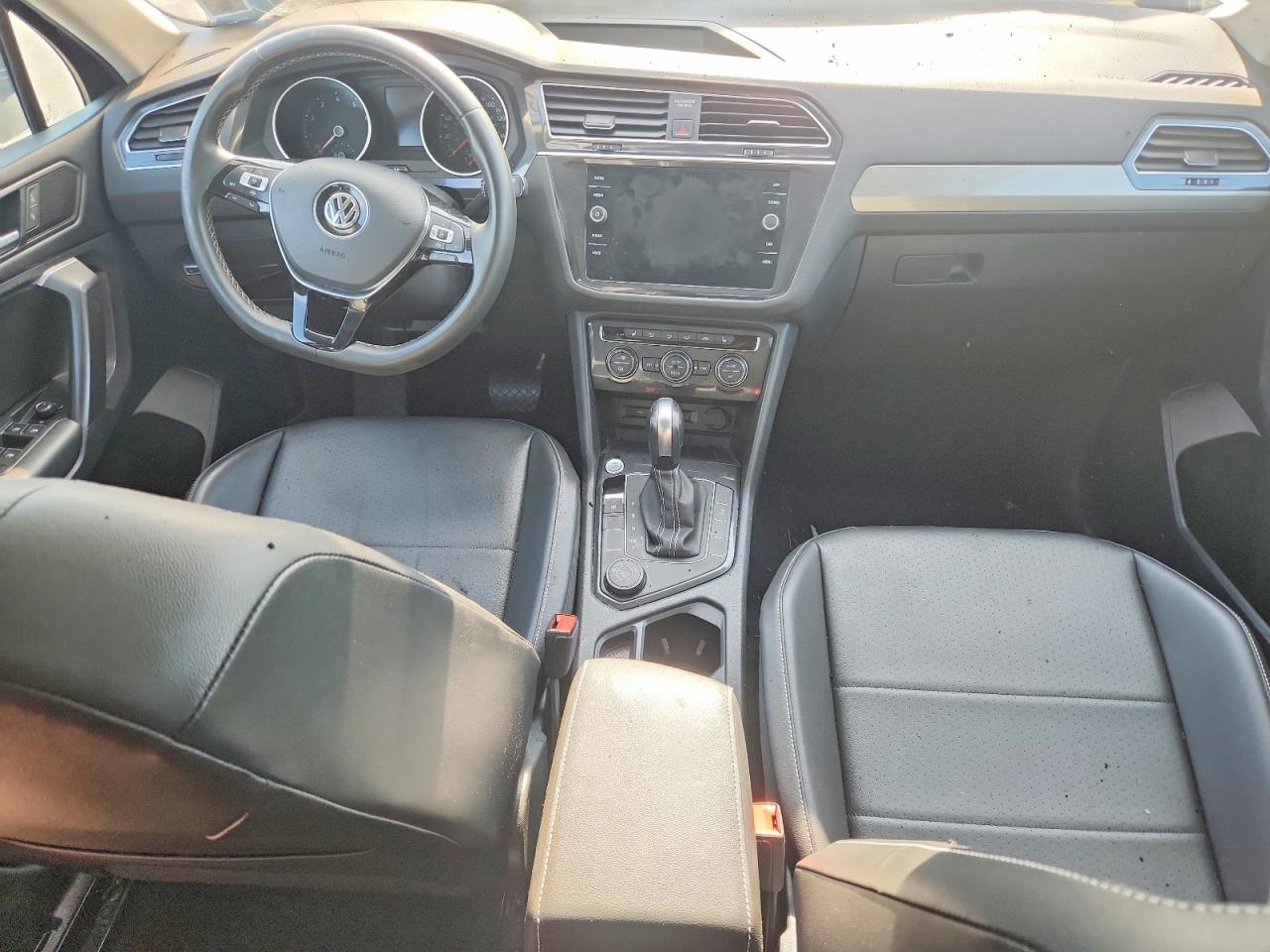2021 VOLKSWAGEN TIGUAN SE photo 15