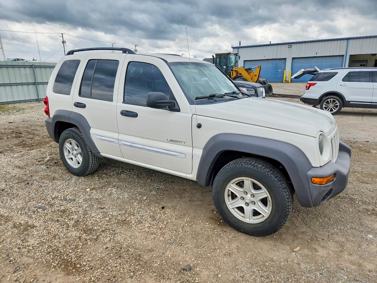2004 JEEP LIBERTY SPORT photo 4