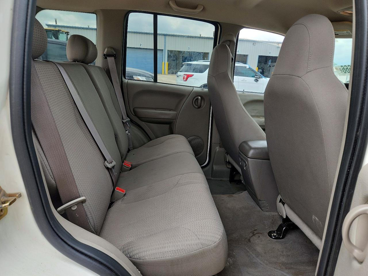 2004 JEEP LIBERTY SPORT photo 10