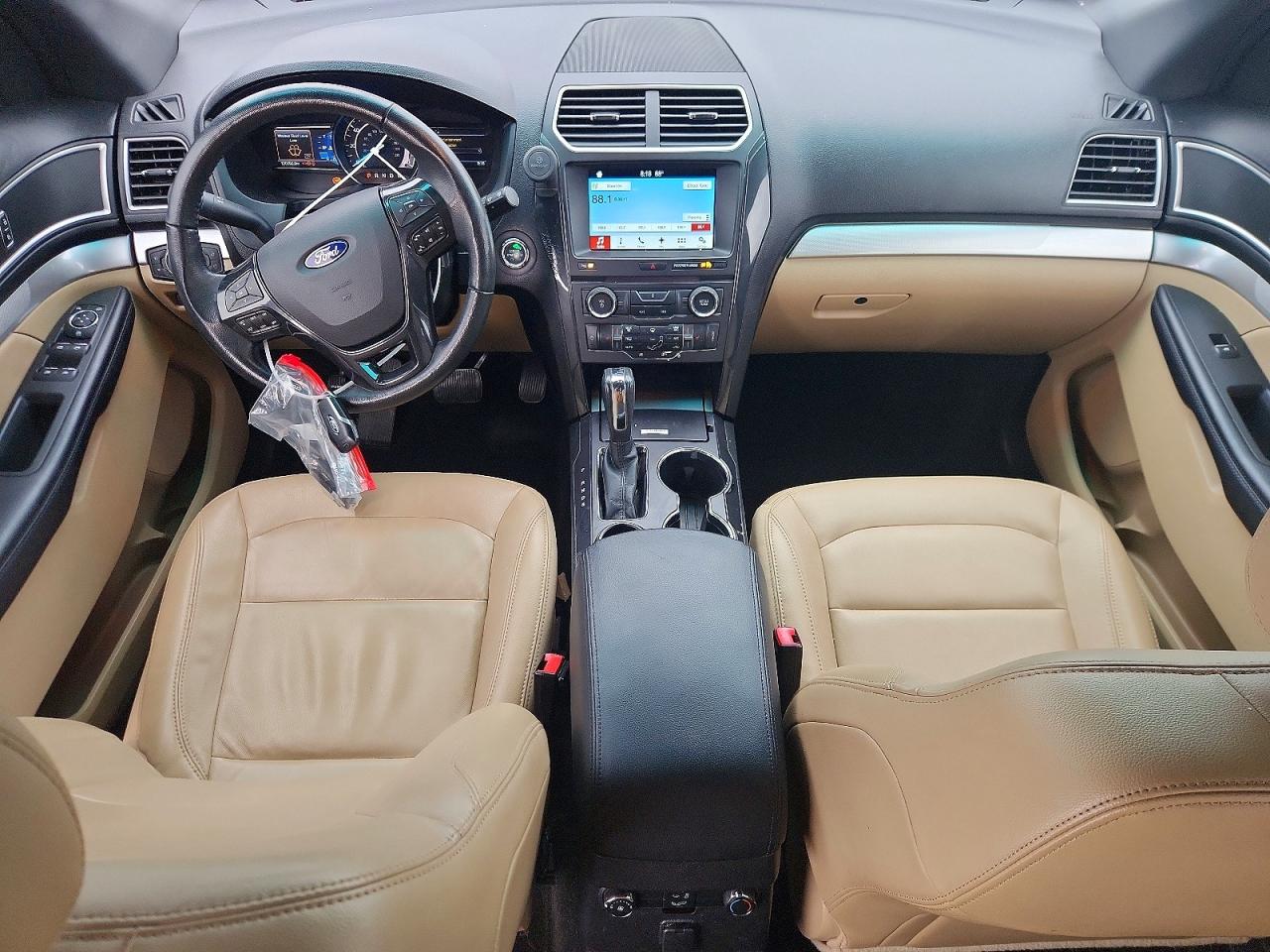2017 FORD EXPLORER XLT photo 22
