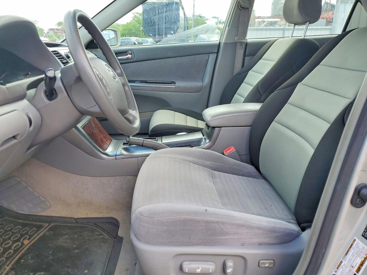 2005 TOYOTA CAMRY STANDARD photo 13