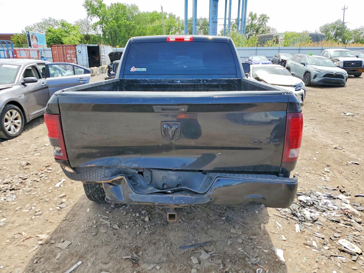 2014 RAM 1500 photo 11