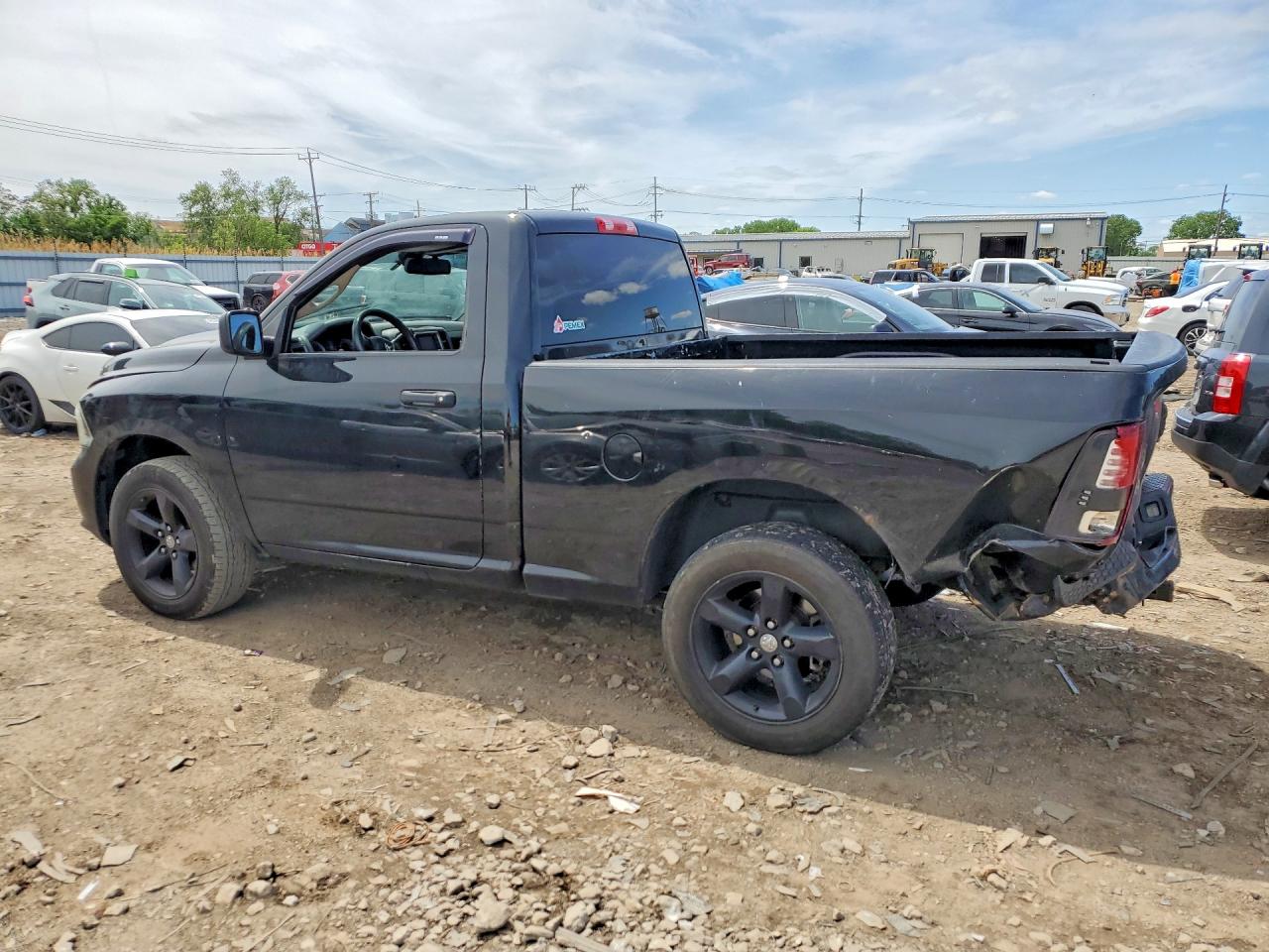 2014 RAM 1500 photo 3