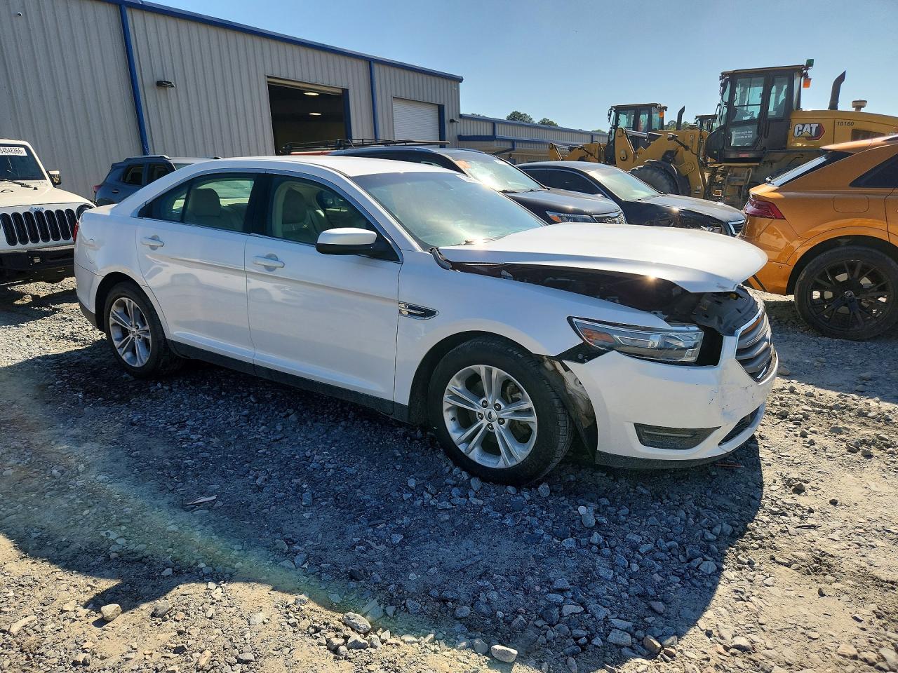 2014 FORD TAURUS SEL photo 4