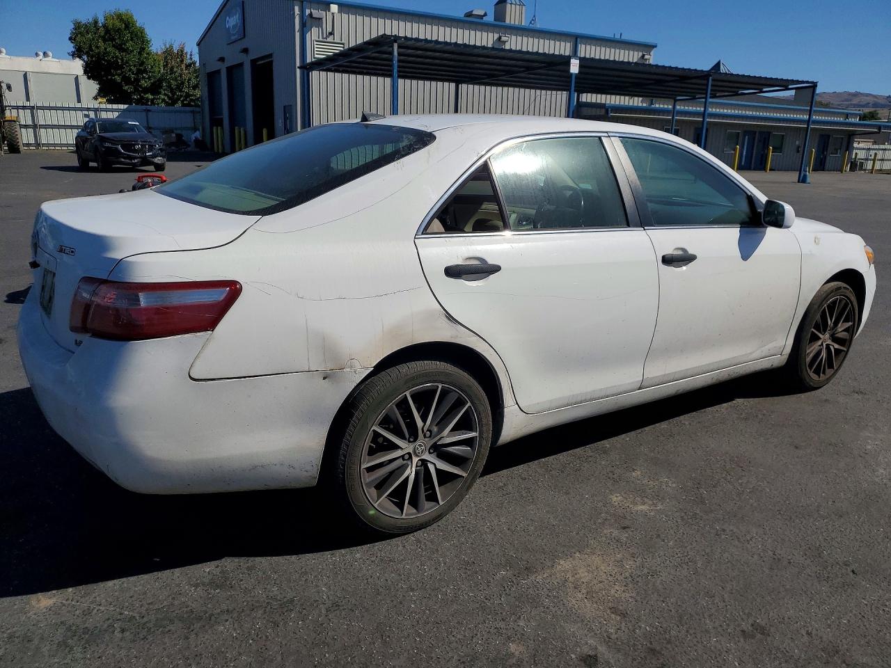 2007 TOYOTA CAMRY LE photo 3