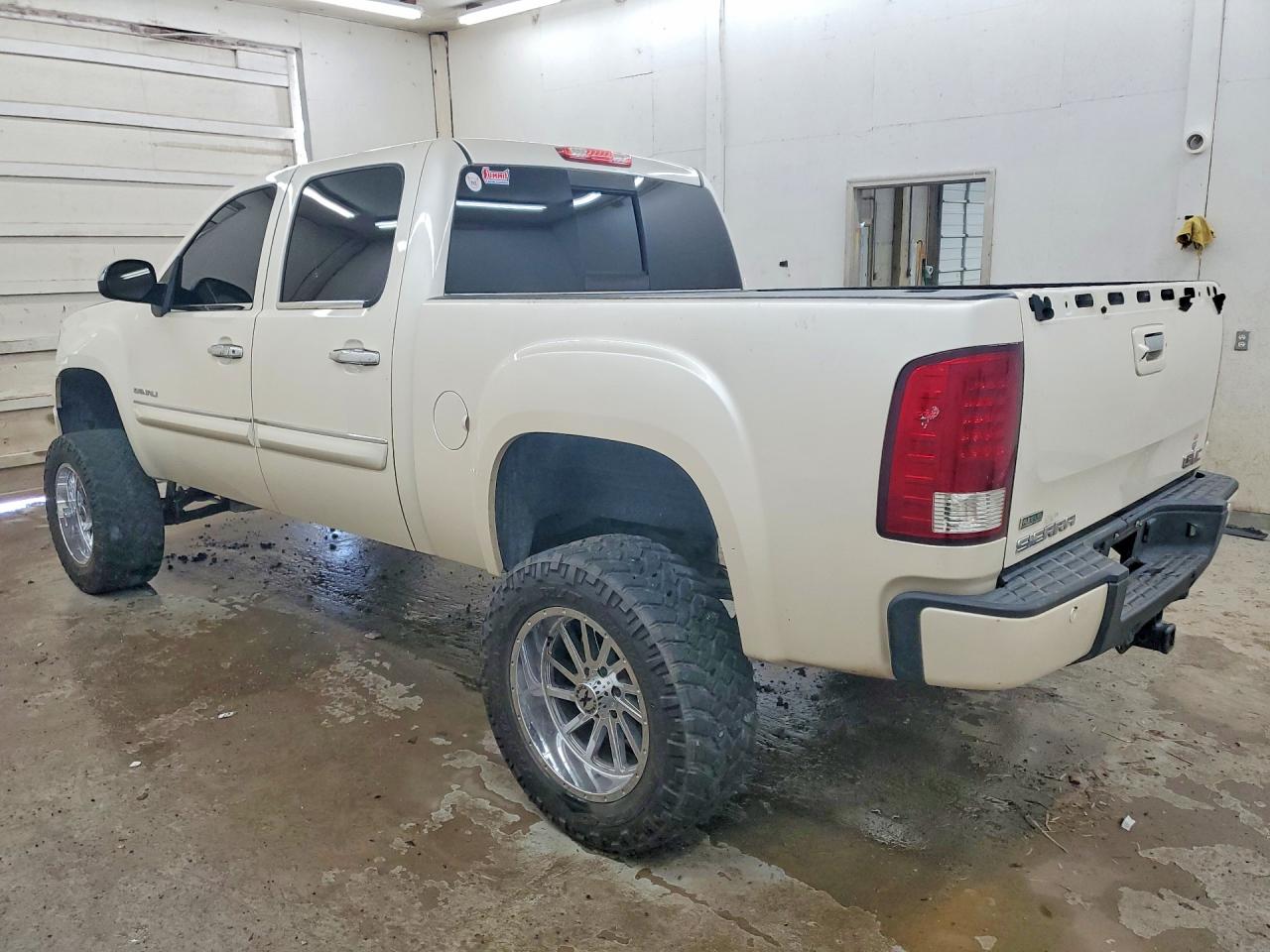 2011 GMC SIERRA K1500 DENALI photo 4