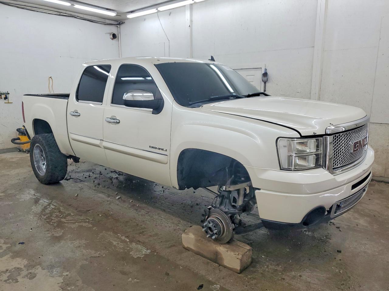 2011 GMC SIERRA K1500 DENALI photo 10