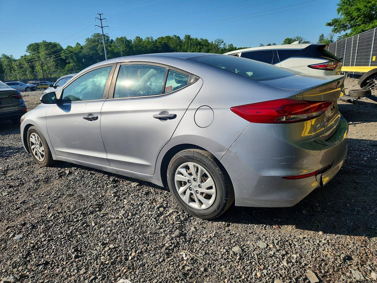 2017 HYUNDAI ELANTRA SE photo 3
