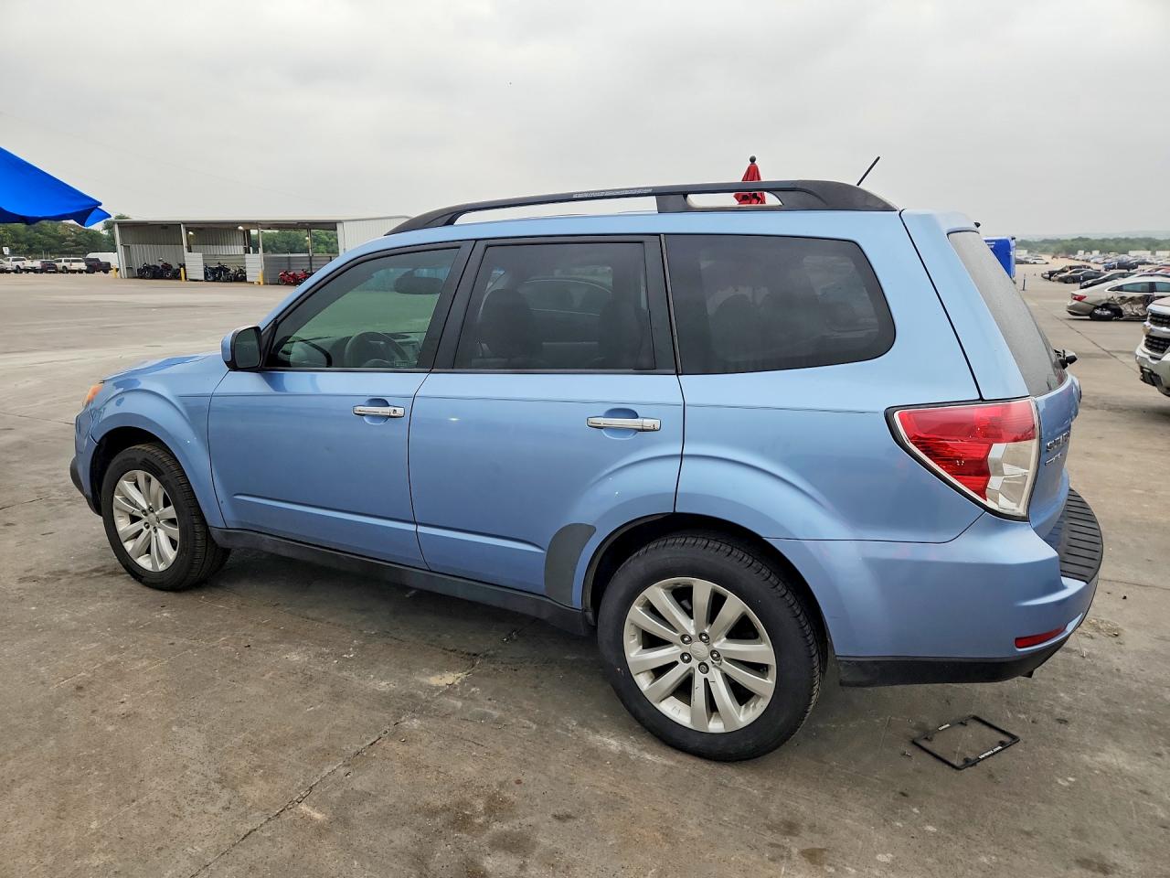 2011 SUBARU FORESTER LIMITED photo 2
