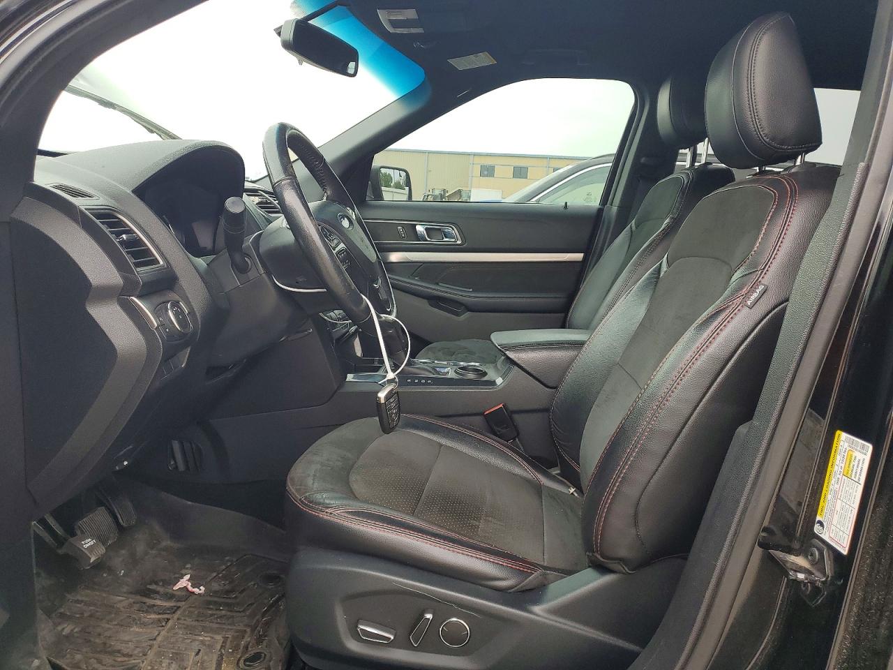 2018 FORD EXPLORER XLT photo 7