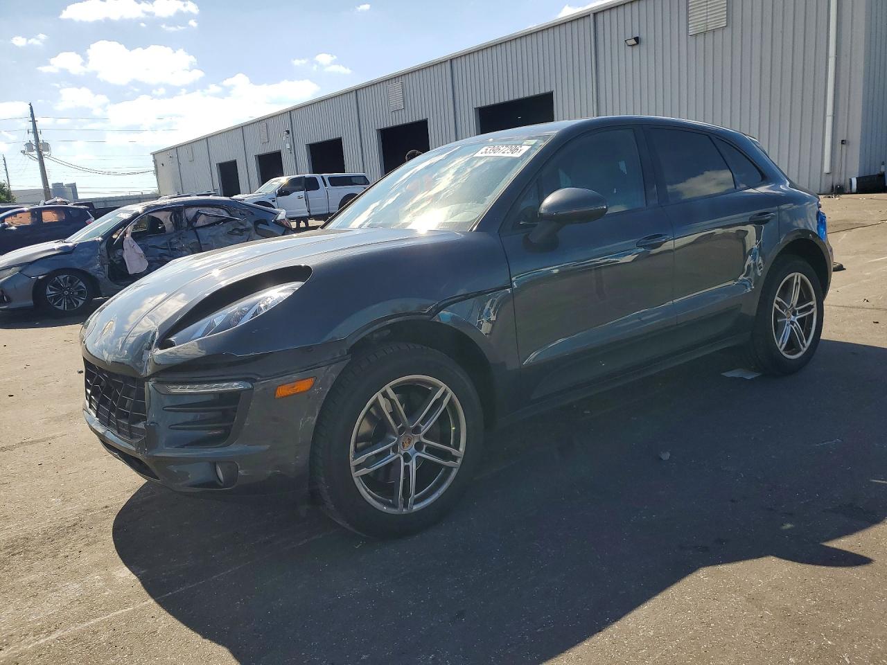 2017 PORSCHE MACAN
