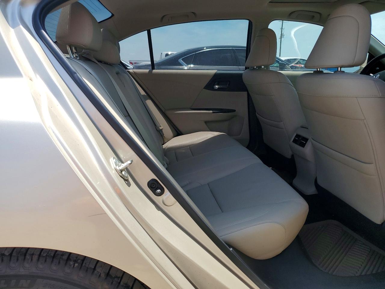 2015 HONDA ACCORD EXL photo 10