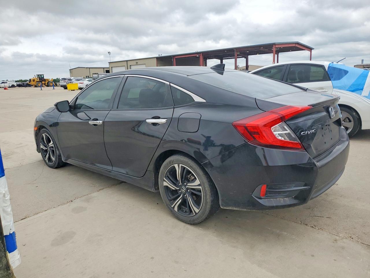 2016 HONDA CIVIC TOURING photo 4