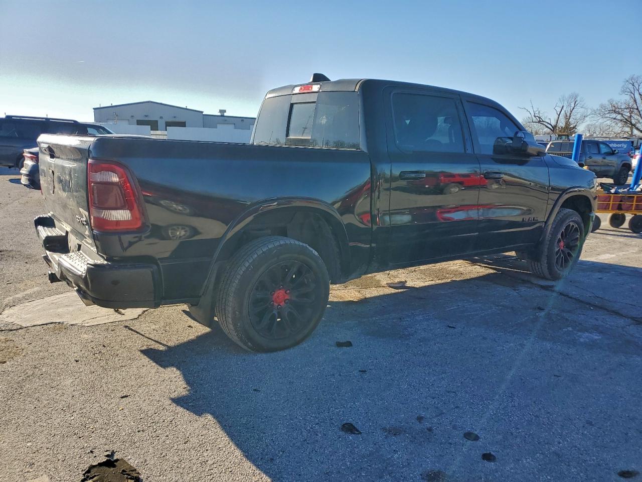2019 RAM 1500 LARAMIE photo 3